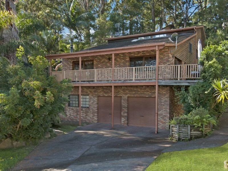 13 Cabbage Tree Avenue, Avoca Beach NSW 2251