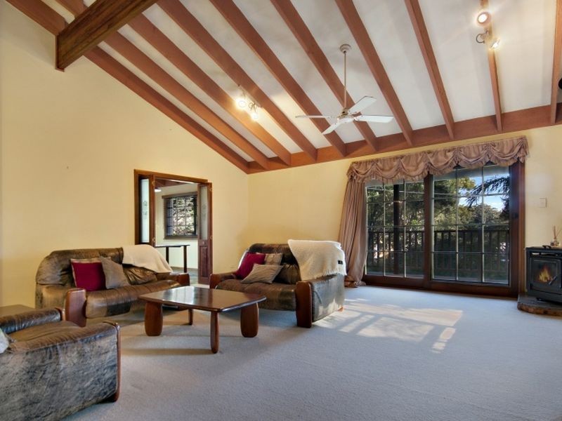 13 Cabbage Tree Avenue, Avoca Beach NSW 2251