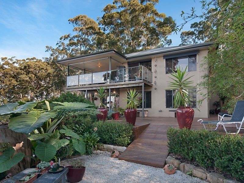 88 Bradleys Road, North Avoca NSW 2260