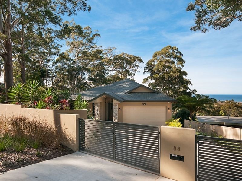 88 Bradleys Road, North Avoca NSW 2260