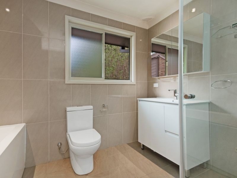 34 Cabbage Tree Ave, Avoca Beach NSW 2251