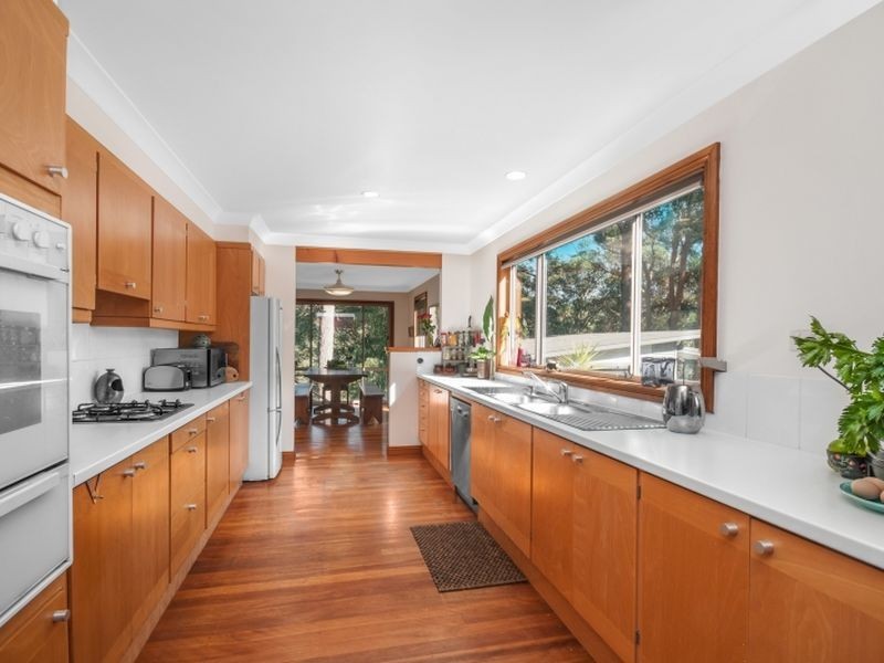 43 Ridgway Road, Avoca Beach NSW 2251