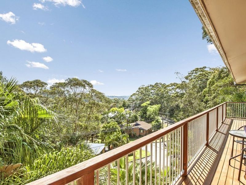 15 Cabbage Tree Avenue, Avoca Beach NSW 2251