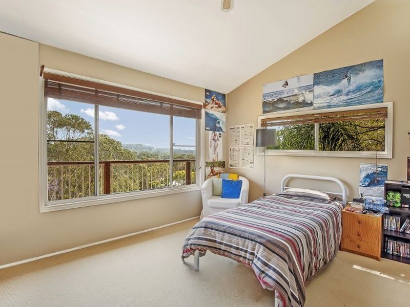 15 Cabbage Tree Avenue, Avoca Beach NSW 2251