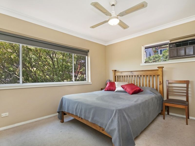 6 Mindaree Avenue, Wyoming NSW 2250