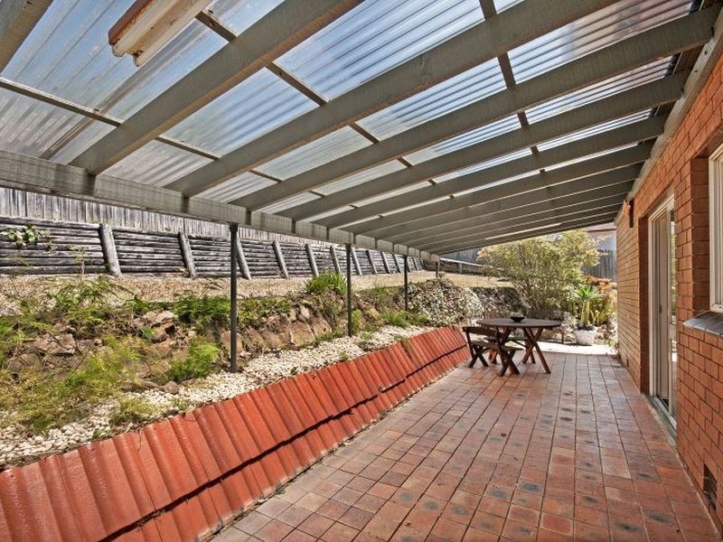 6 Mindaree Avenue, Wyoming NSW 2250