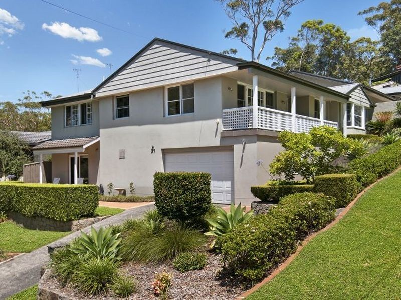 37 Lake Shore Drive, North Avoca NSW 2260
