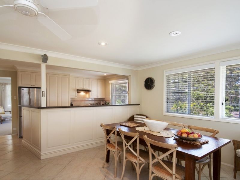 37 Lake Shore Drive, North Avoca NSW 2260