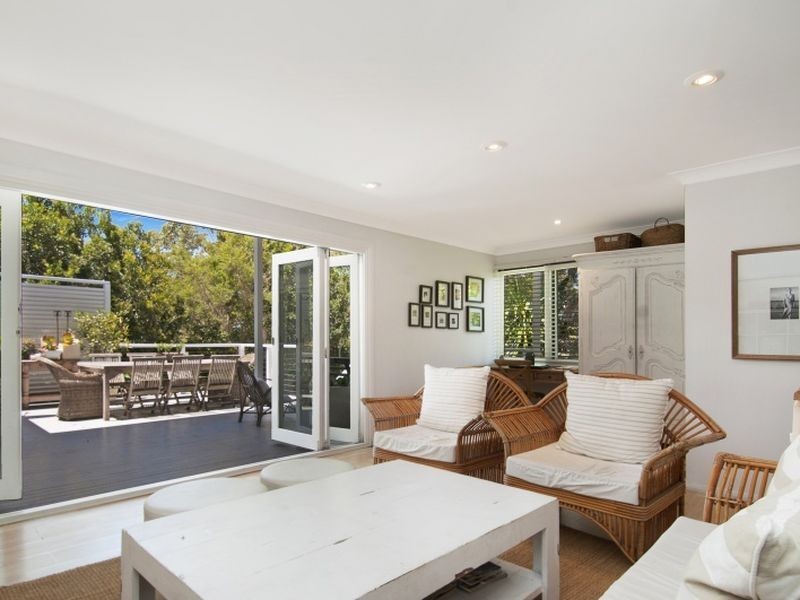 16 Peel Street, Avoca Beach NSW 2251