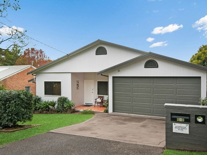 219 Hillside Road, Avoca Beach NSW 2251