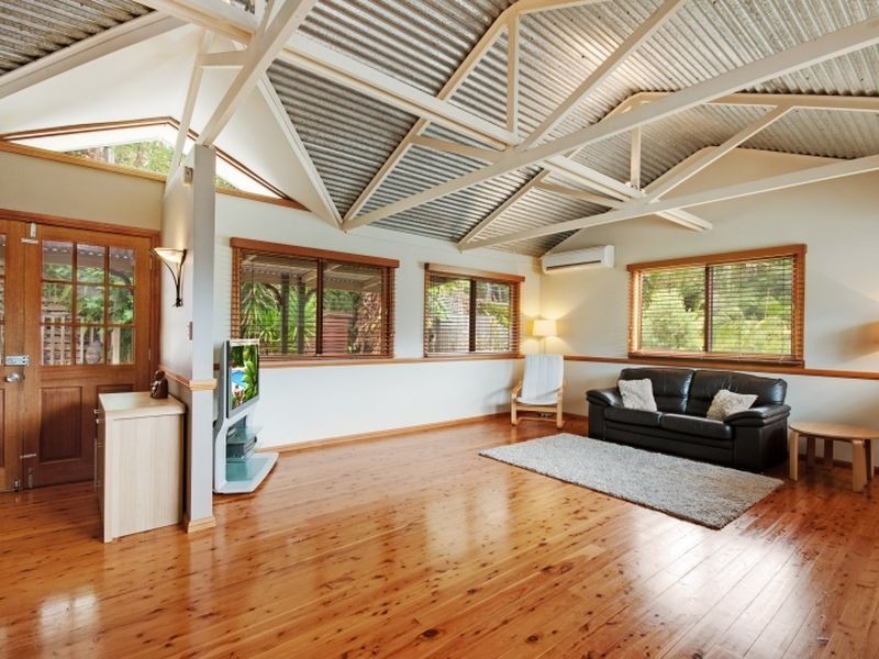 21 Solander Road, Avoca Beach NSW 2251