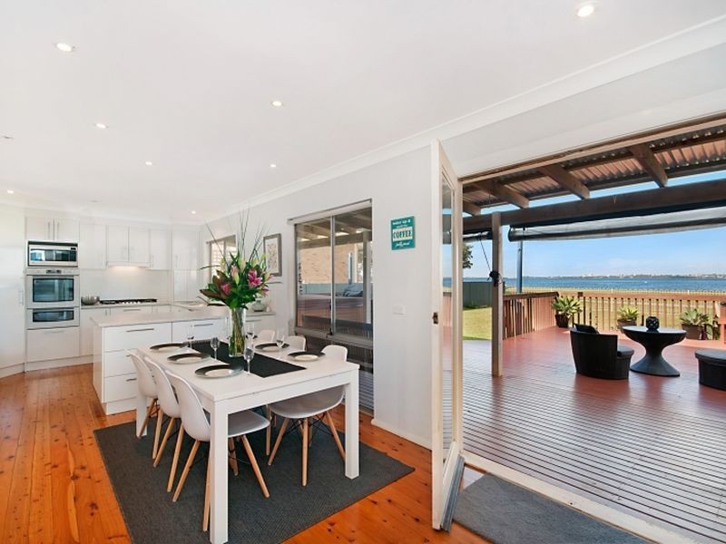 369 Lakedge Avenue, Berkeley Vale NSW 2261