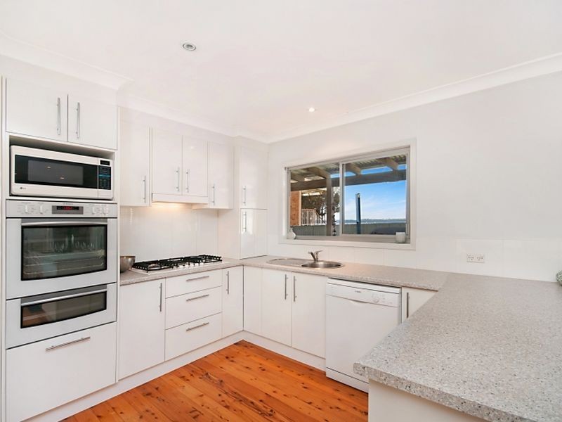 369 Lakedge Avenue, Berkeley Vale NSW 2261