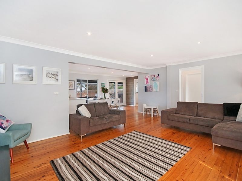 369 Lakedge Avenue, Berkeley Vale NSW 2261