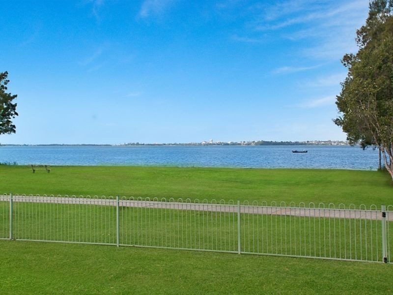 369 Lakedge Avenue, Berkeley Vale NSW 2261