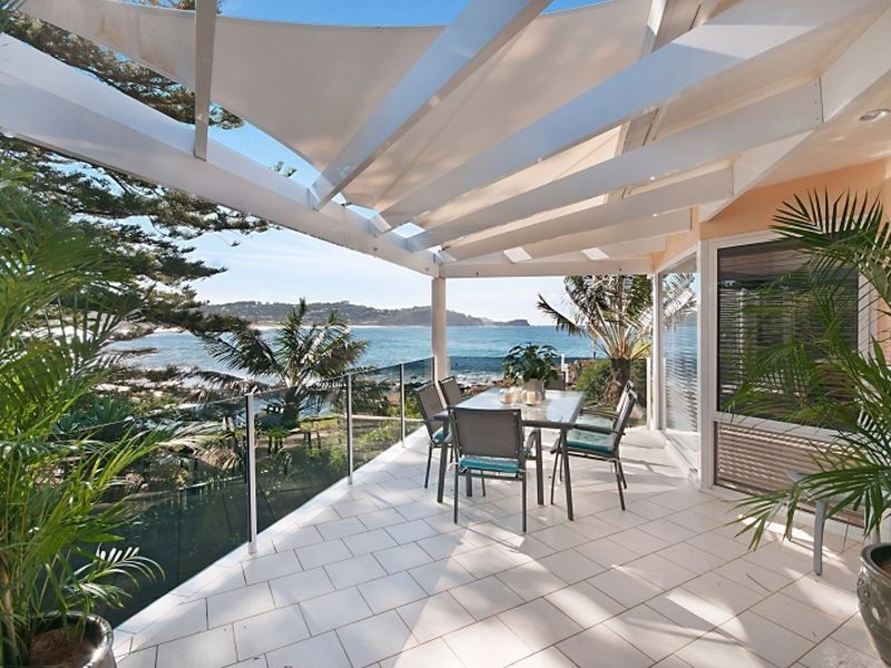 2 Cliff Ave, Avoca Beach NSW 2251