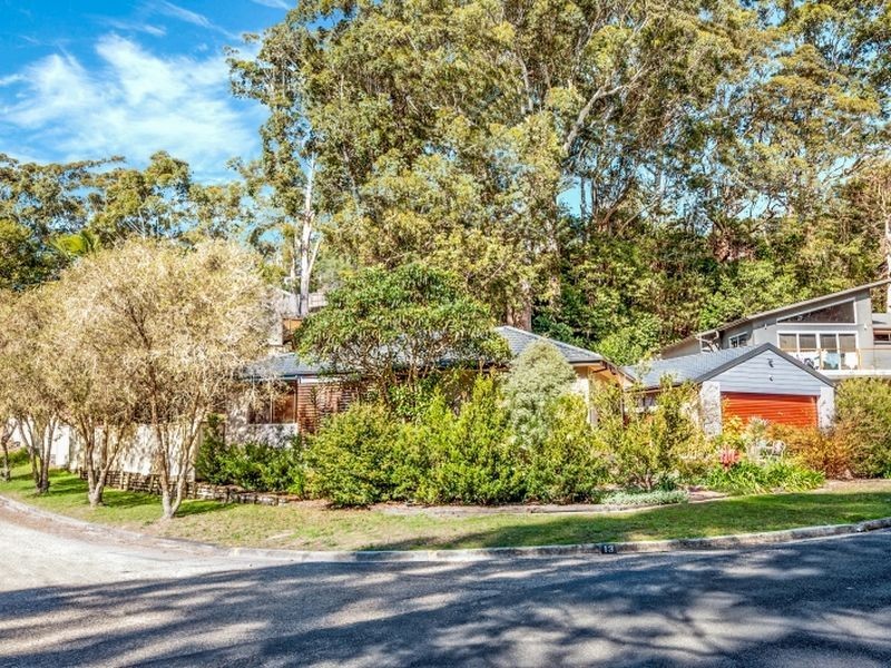 13 Walder Cr, Avoca Beach NSW 2251