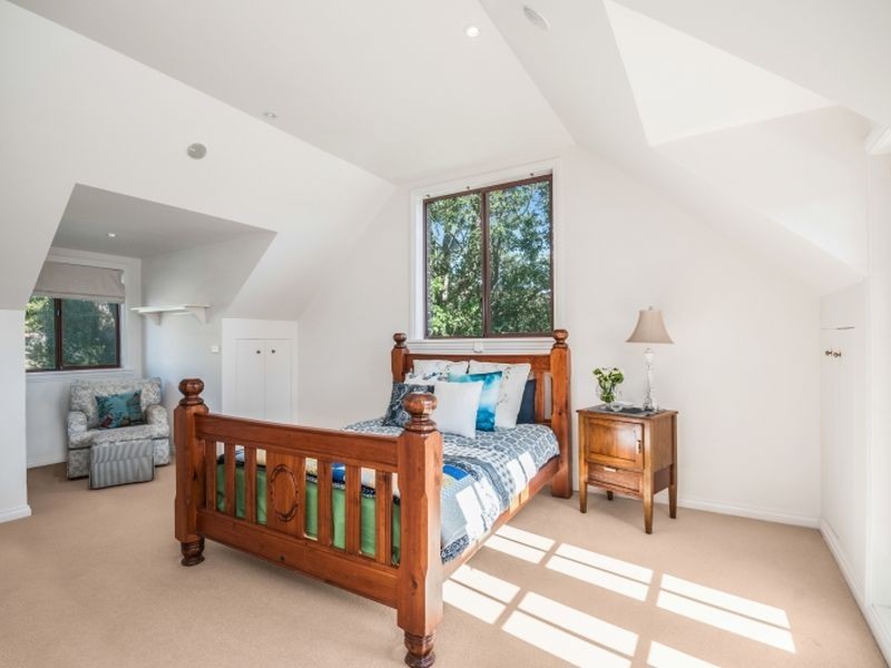 118 The Round Drive, Avoca Beach NSW 2251