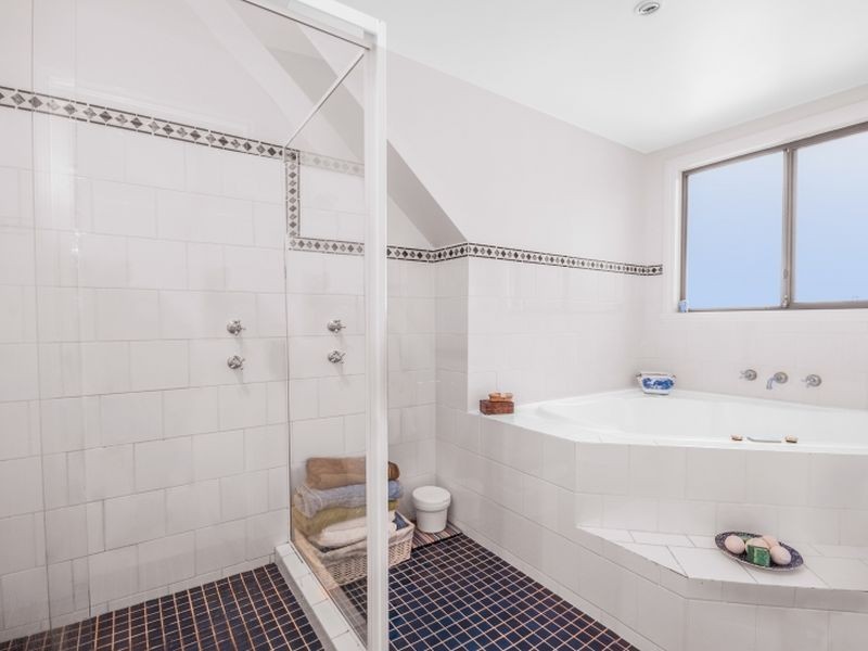 118 The Round Drive, Avoca Beach NSW 2251