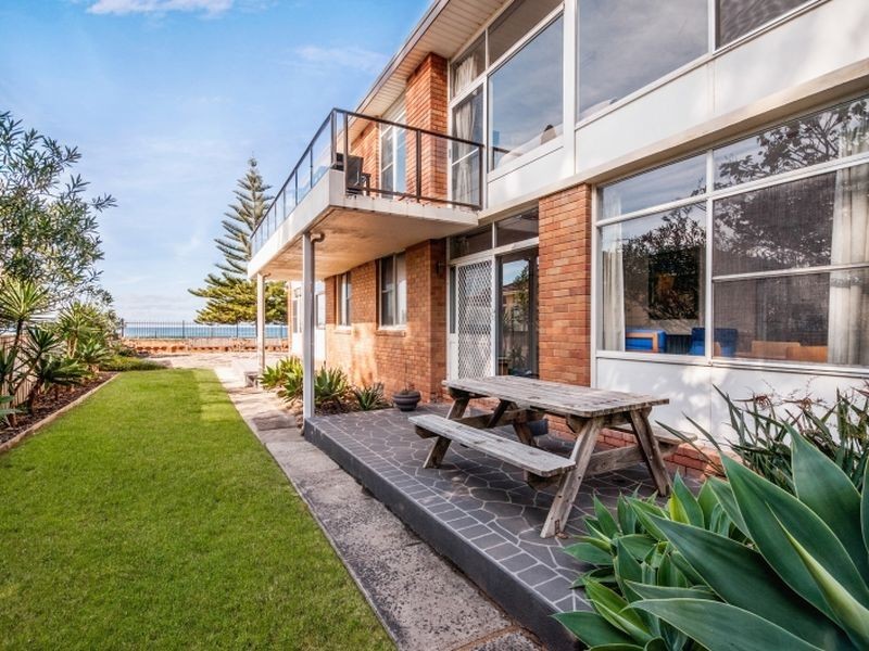 2/145 Avoca Drive, Avoca Beach NSW 2251