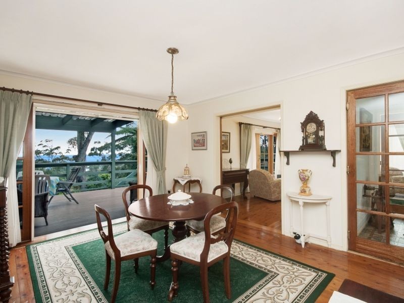 86 Bradleys Rd, North Avoca NSW 2260