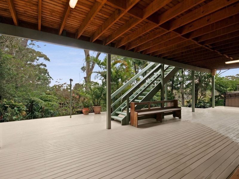 86 Bradleys Rd, North Avoca NSW 2260
