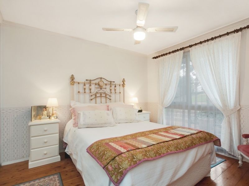 86 Bradleys Rd, North Avoca NSW 2260