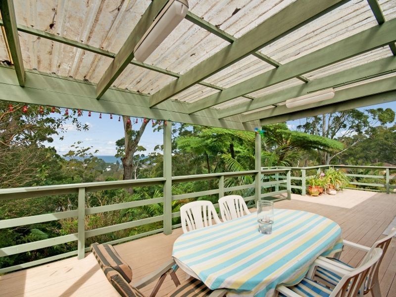 86 Bradleys Rd, North Avoca NSW 2260