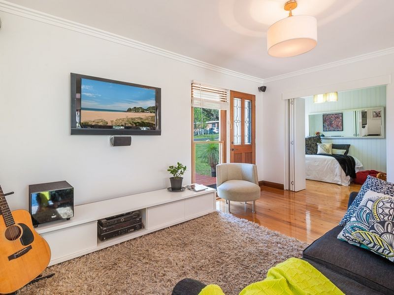 11 Ridgway Road, Avoca Beach NSW 2251