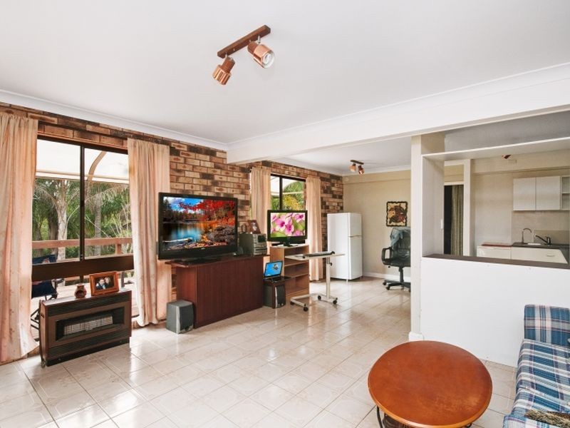 87 Picketts Valley Rd, Picketts Valley NSW 2251