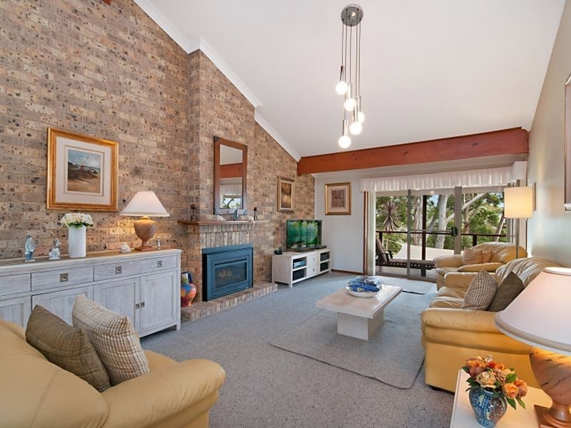 32 Endeavour Drive, Avoca Beach NSW 2251