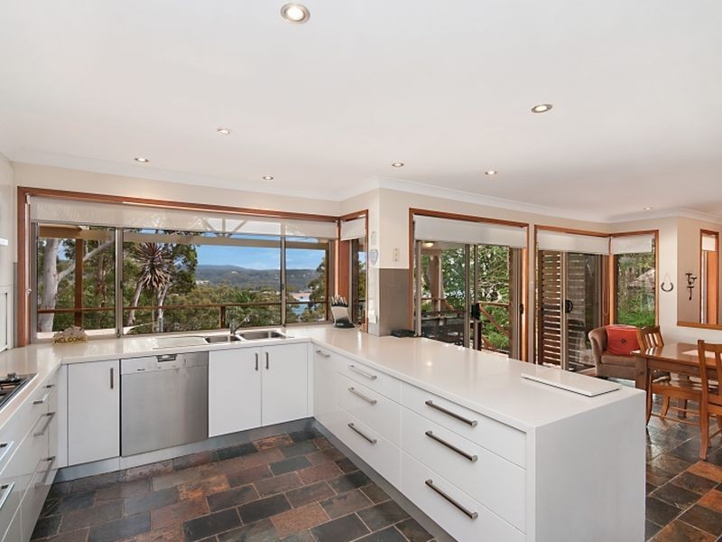 32 Endeavour Drive, Avoca Beach NSW 2251