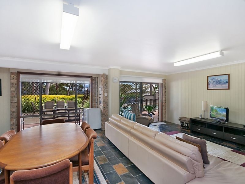 32 Endeavour Drive, Avoca Beach NSW 2251