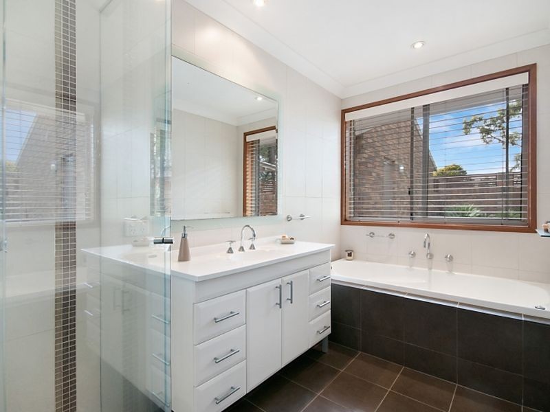 32 Endeavour Drive, Avoca Beach NSW 2251