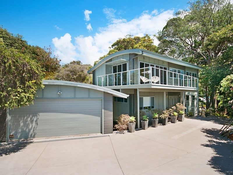 55 Cape Three Points Rd, Avoca Beach NSW 2251