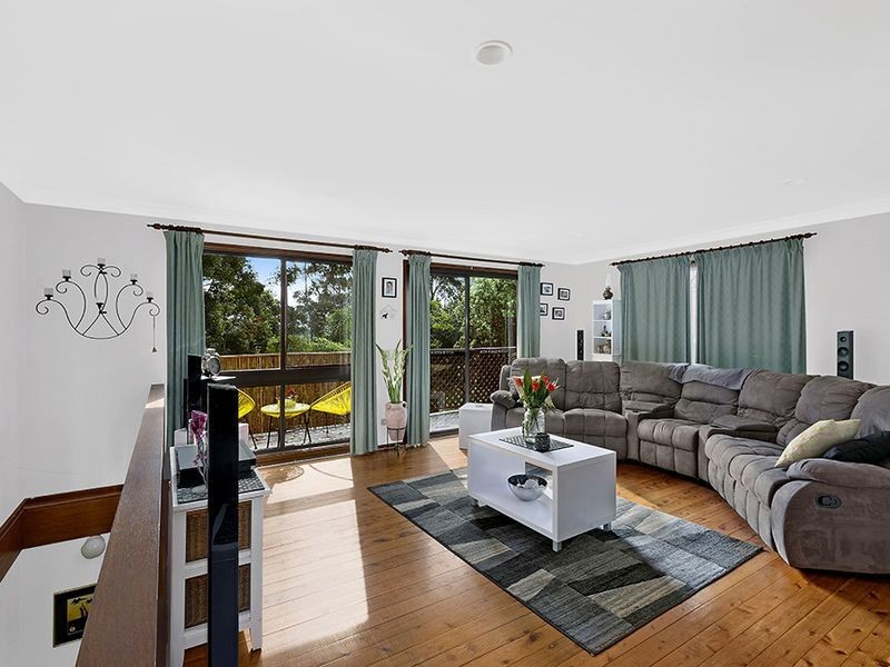 2 Cabbage Tree Avenue, Avoca Beach NSW 2251