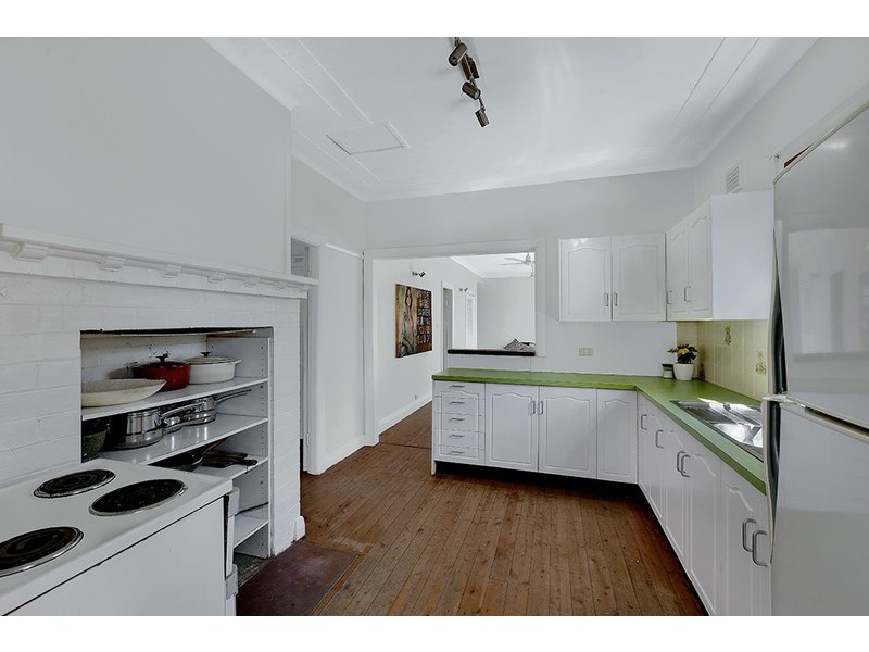 17 Davis Street, Booker Bay NSW 2257