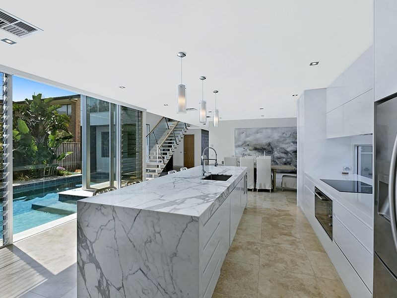 3 North Avoca Pde, North Avoca NSW 2260