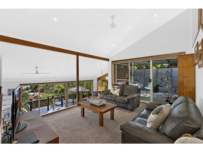 57 Fairscene Crescent, Avoca Beach NSW 2251