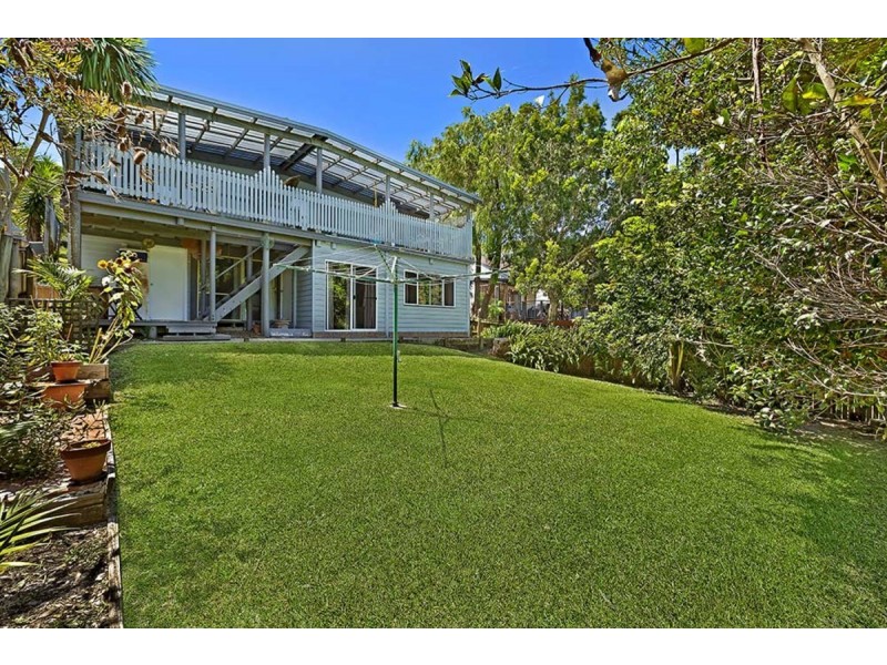 18 Fiesta Crescent, Copacabana NSW 2251