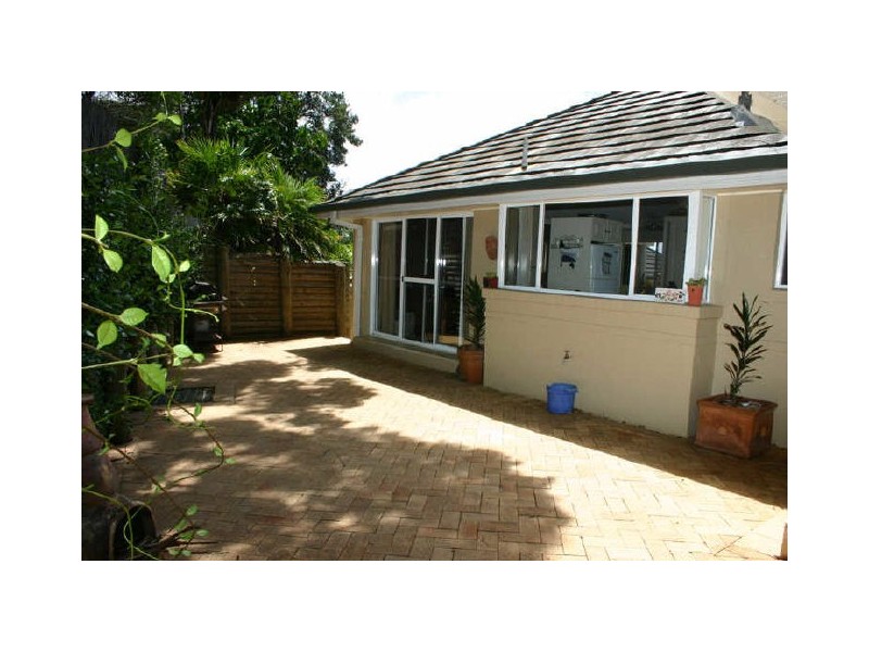 8/2-4 Chapman Crescent, Avoca Beach NSW 2251