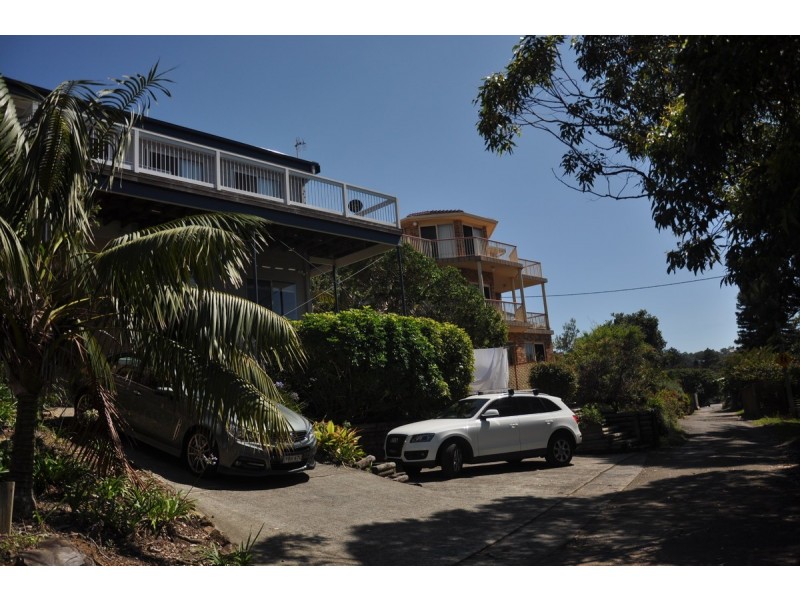 2/102 Copacabana Drive, Copacabana NSW 2251