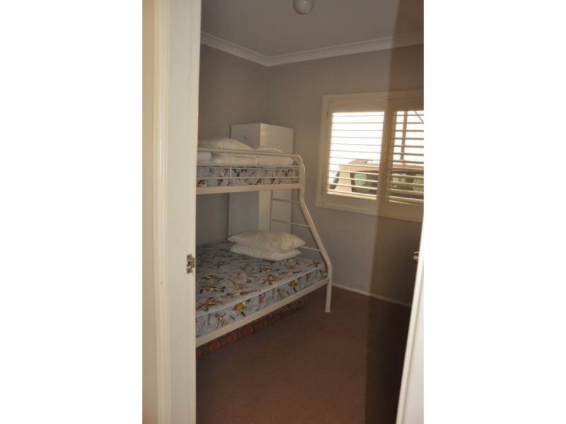 2/102 Copacabana Drive, Copacabana NSW 2251