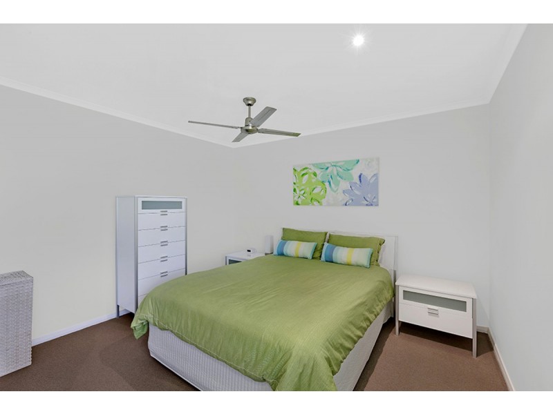 2/27b Ascot Avenue, Avoca Beach NSW 2251