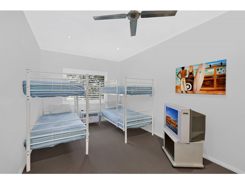 2/27b Ascot Avenue, Avoca Beach NSW 2251