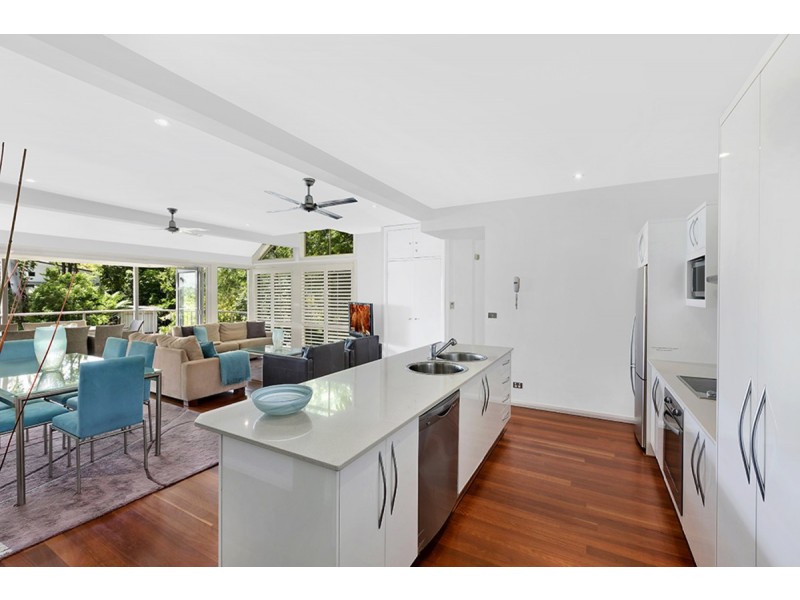 2/27b Ascot Avenue, Avoca Beach NSW 2251