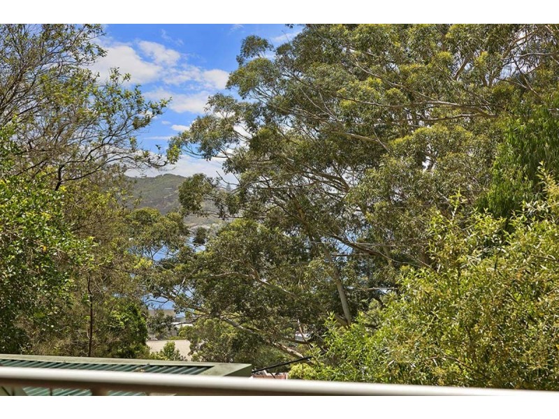 2/27b Ascot Avenue, Avoca Beach NSW 2251