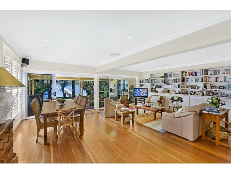 55 Albany Street, Point Frederick NSW 2250