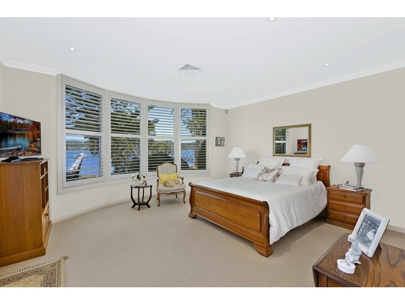 55 Albany Street, Point Frederick NSW 2250