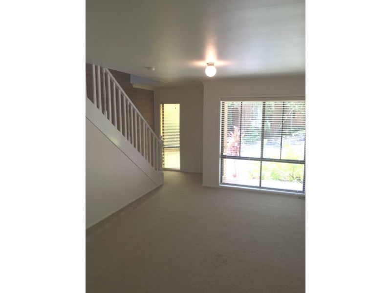 2/63 davies Street, Kincumber NSW 2251